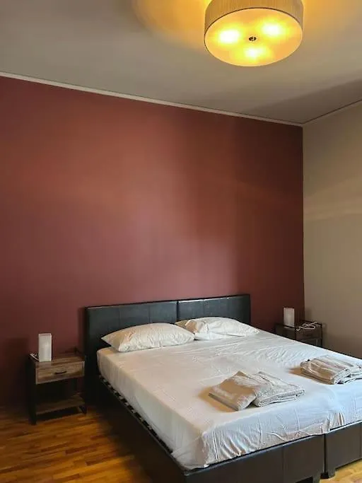 ורונה Porta Vescovo Apartment Stylish Close To Downtown איטליה