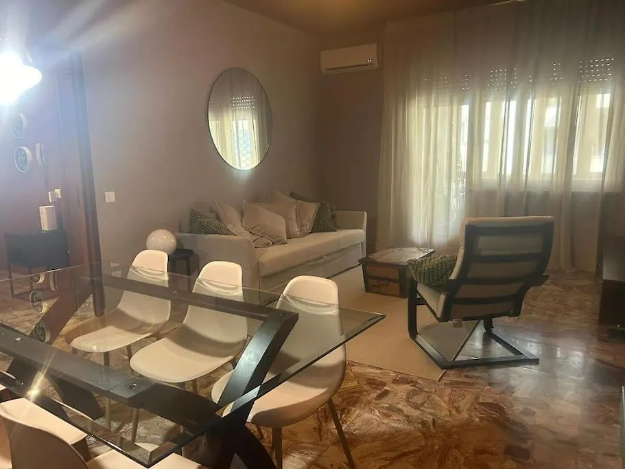 ורונה Porta Vescovo Apartment Stylish Close To Downtown